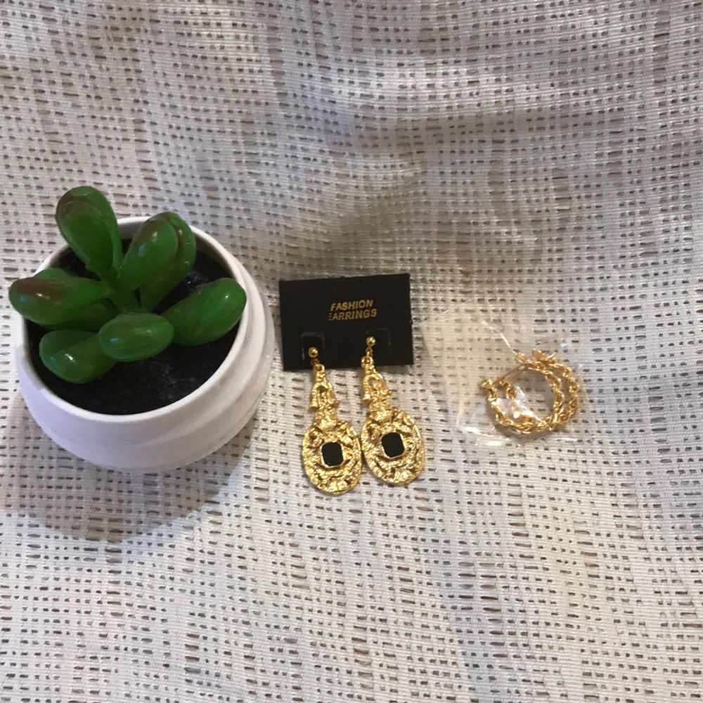 💛🖤Set of 2 earrings